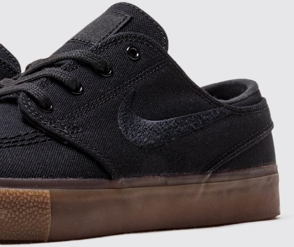 NIKE SB ZOOM JANOSKI CNVS RM