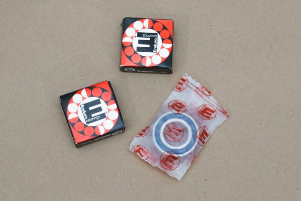 ENDURO SPANISH BB 19MM (BEARINGS ONLY)