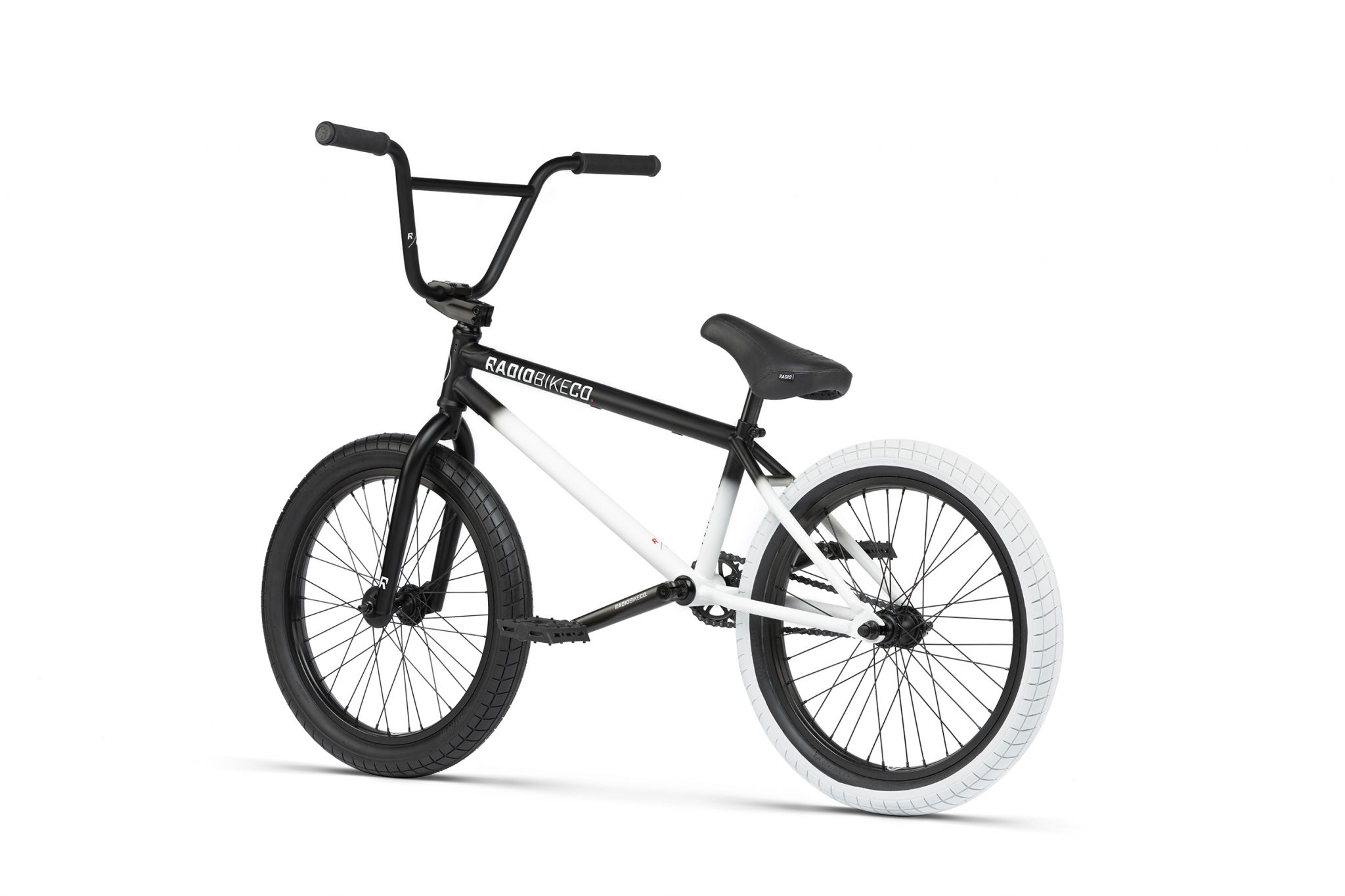 RADIO BIKES VALAC 20.75" BLACK/WHITE FADE 2 RADIO BIKES VALAC 20.75" BLACK/WHITE FADE