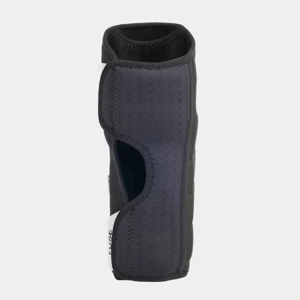 FUSE ALPHA PRO Shin Pad black/grey