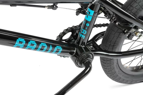 RADIO REVO 16" BLACK