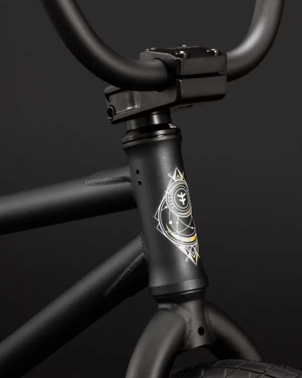 FLYBIKES NEUTRON BIKE 20.75" RHD Flat Black With Brake 2025
