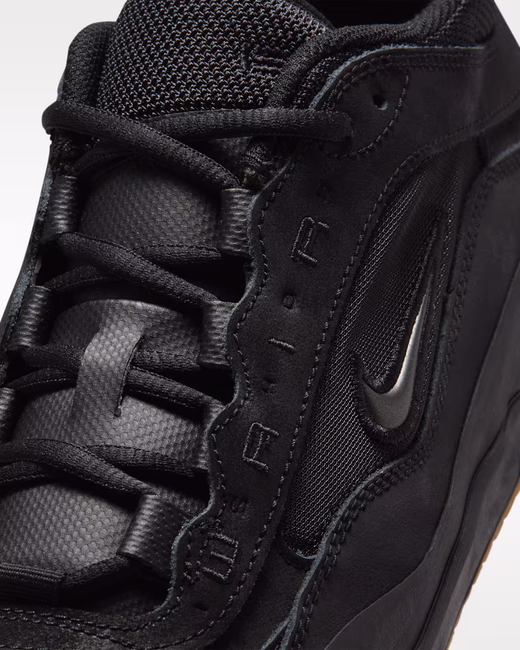 NIKE AIR MAX ISHOD black / black-black-black 7 NIKE AIR MAX ISHOD black / black-black-black